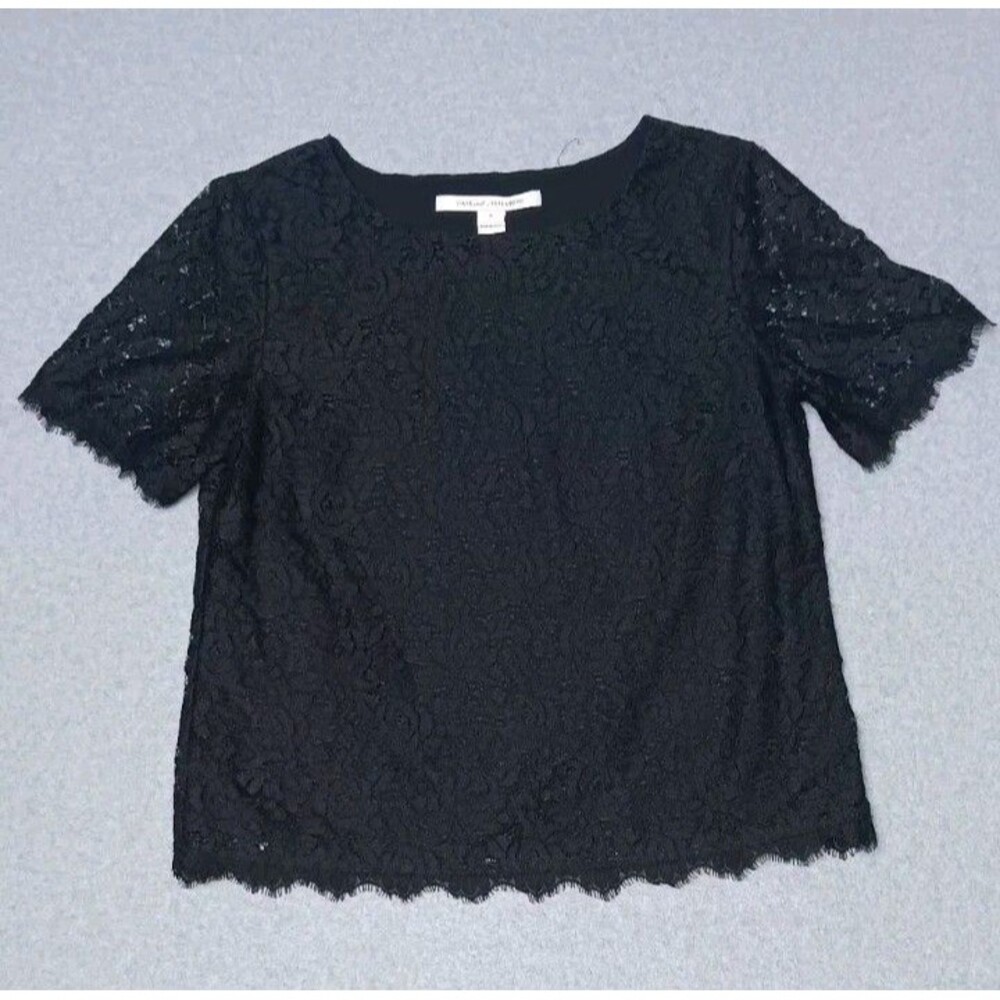 Diane Von Furstenberg Lace Overlay Scallop Hem Blouse Womens Small Black Luxury